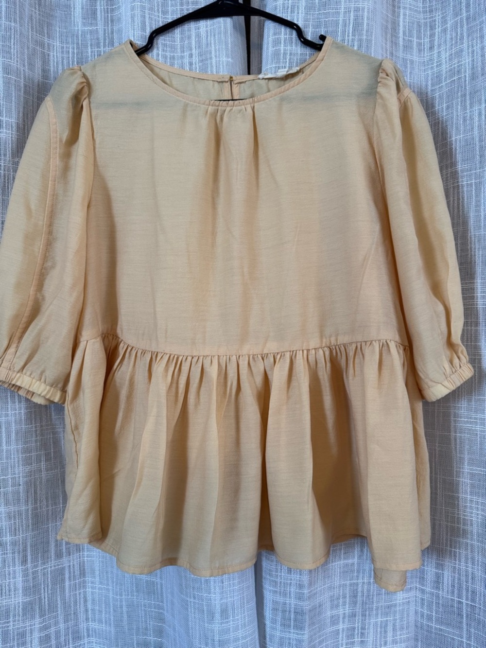 easel pastel yellow Peplum Top